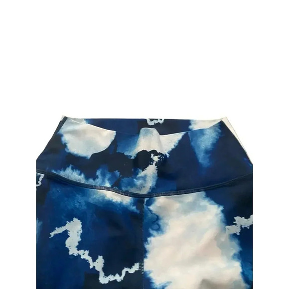 Sage Collective Blue Tie Dye Straight Leg Cropped Legging Size Medium - Picture 2 of 7